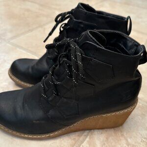 "Dirty Laundry" Womans Black Lace Up Boots